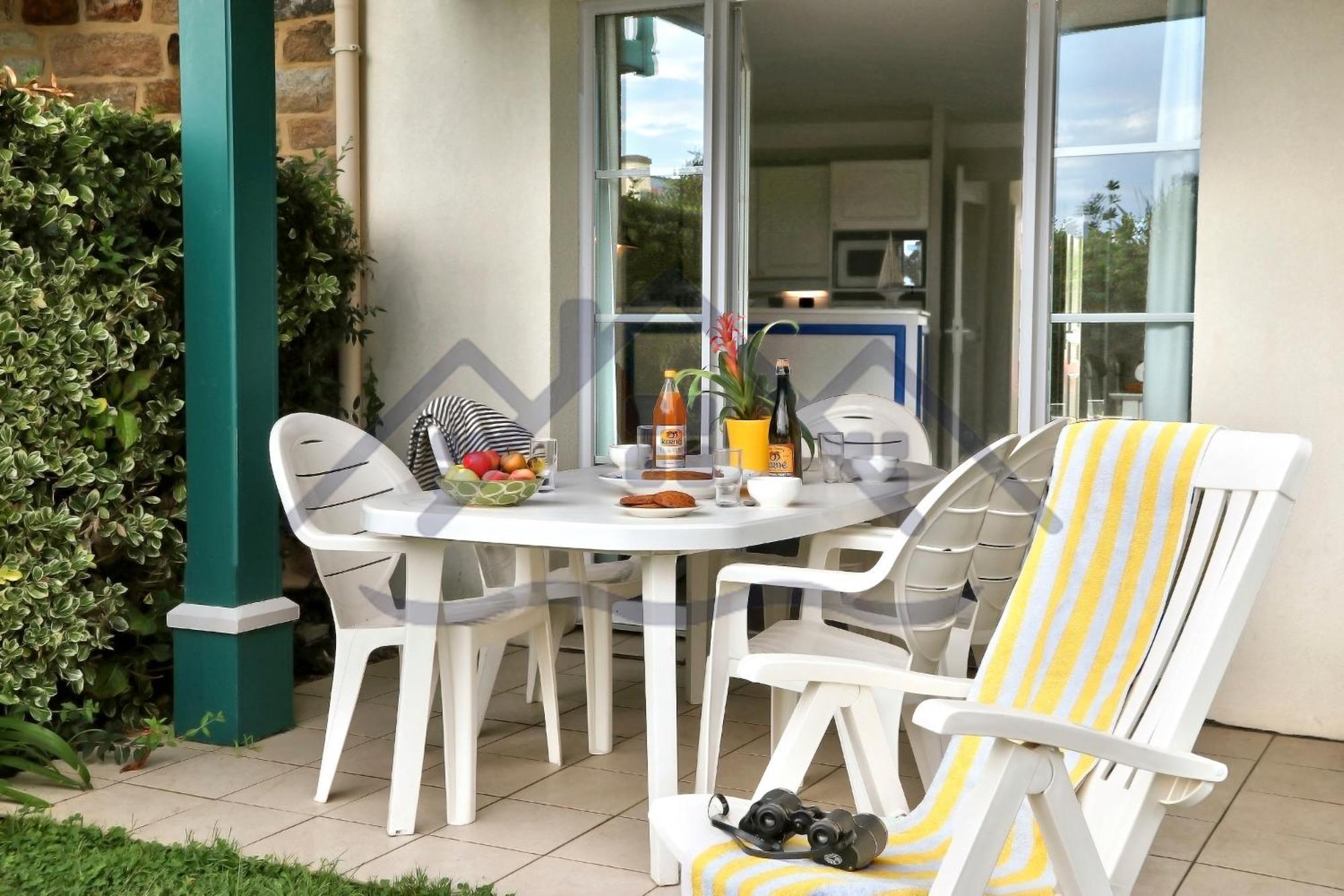Localise - A06 - Entierement De Plain-Pied Avec Petite Vue Mer - Donnant Sur La Piscine Et Le Jardin - Wifi Inclus - Draps Inclus - Guilvinec Zewnętrze zdjęcie